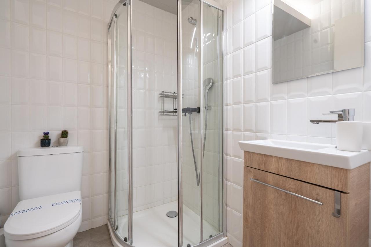 ☆Kalimarmaro 3Bd Apt For Max Fun & Comfortability☆ Athen Eksteriør billede